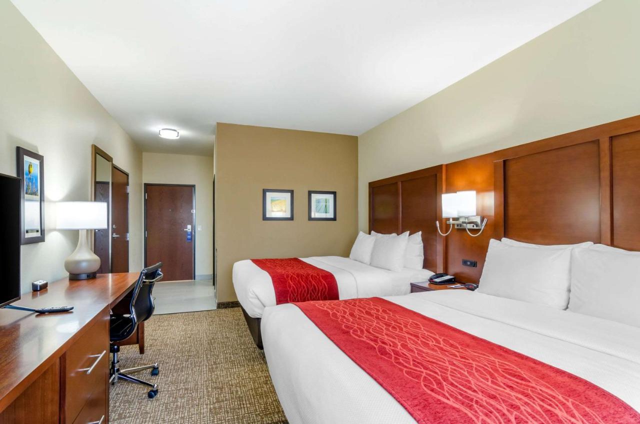 Comfort Inn & Suites Salina North Zewnętrze zdjęcie