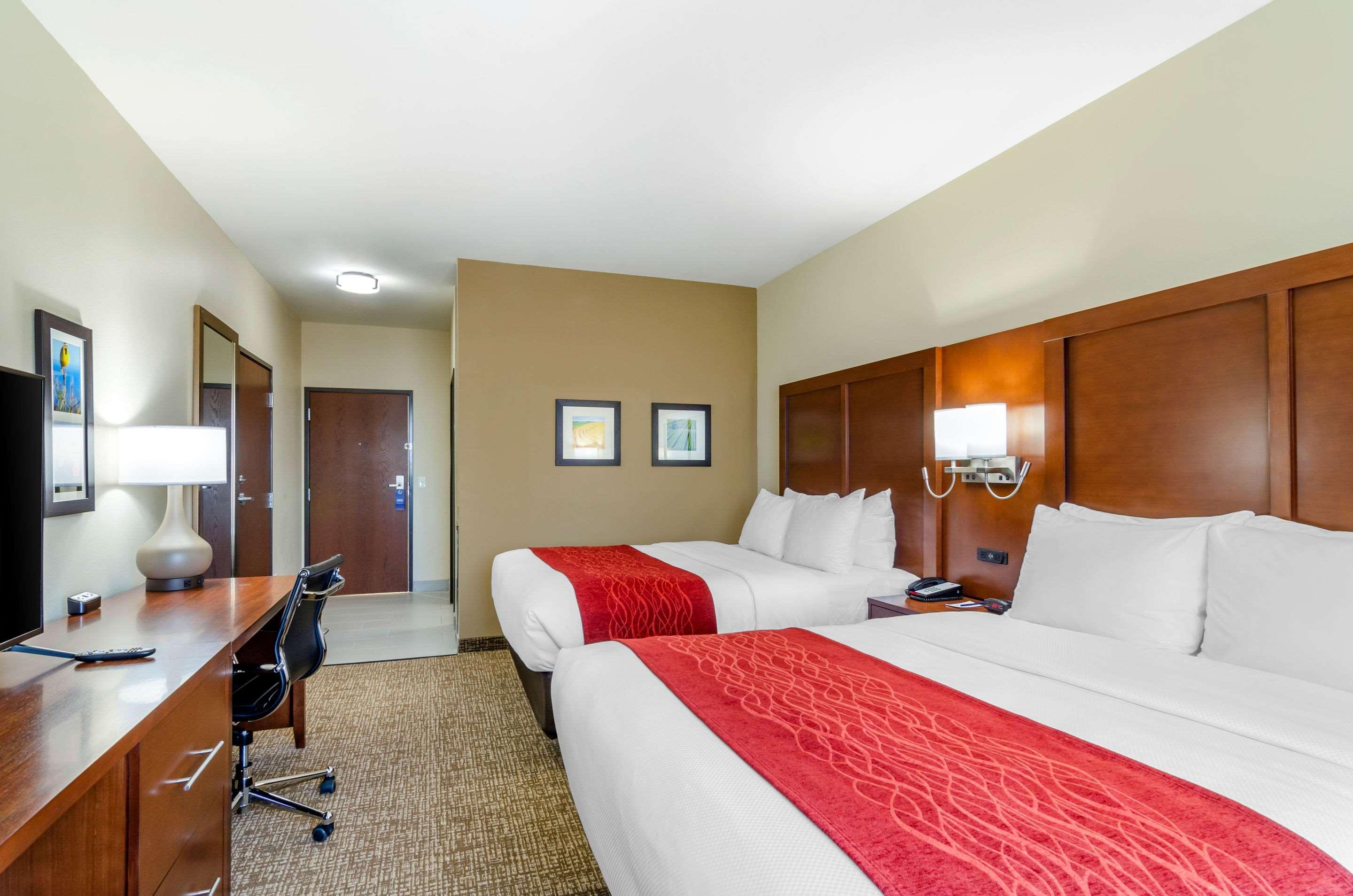 Comfort Inn & Suites Salina North Zewnętrze zdjęcie