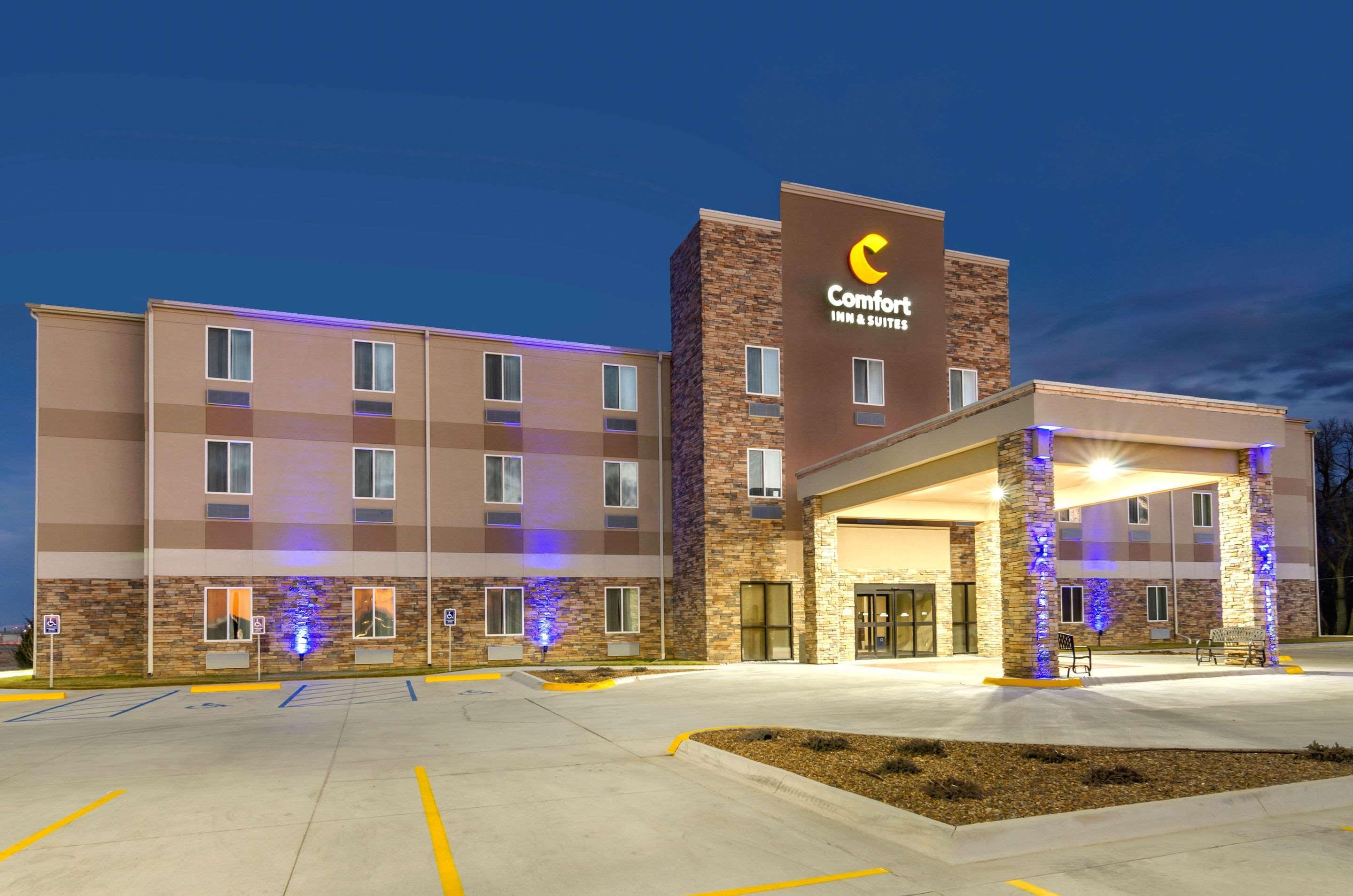 Comfort Inn & Suites Salina North Zewnętrze zdjęcie