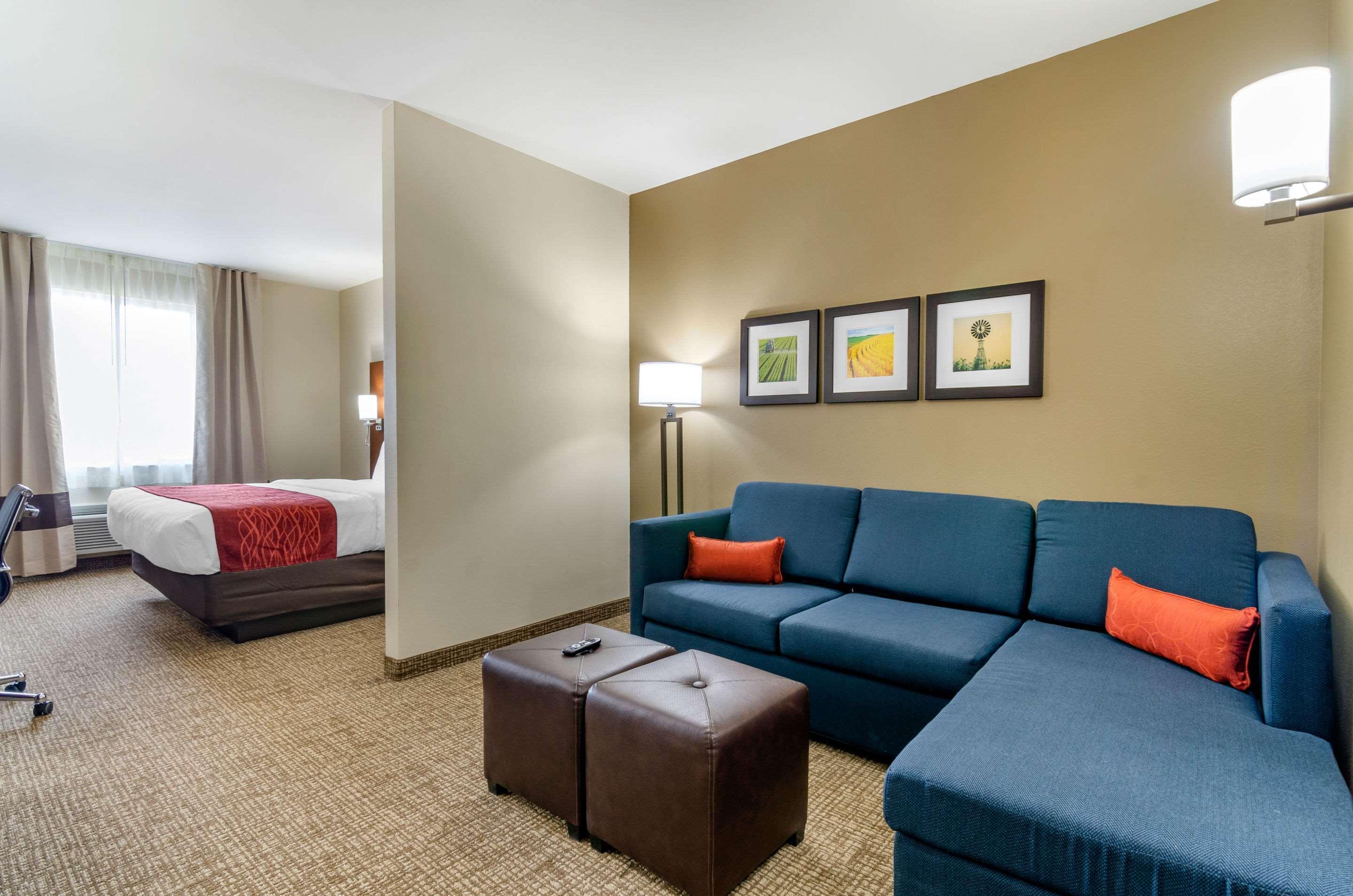 Comfort Inn & Suites Salina North Zewnętrze zdjęcie